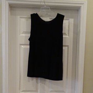 Vikki Vi Classic Black sleeveless Shell